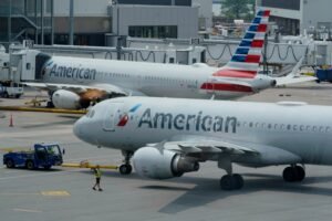 Flight diverted for emergency landing in Syracuse after reported odor of fumes in cockpit