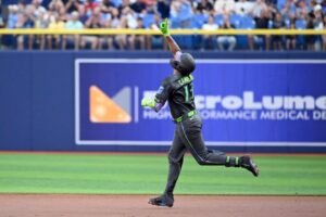 Caminero and Aranda each homer to lead Rays past Diamondbacks 4-2
