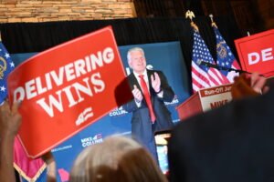 Collins wins fight to face Ossoff in November