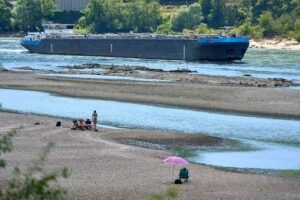 France restricts public alcohol consumption and outdoor sports as heat wave bakes parts of Europe