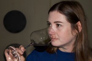 A COVID lockdown led this woman to plant a vineyard at her parents' home. Now a dream is realized