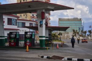 Mexico's president seeks to restart oil shipments to Cuba as island's crises deepen