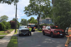 Residents asked to avoid Wethersfield street for active gas leak