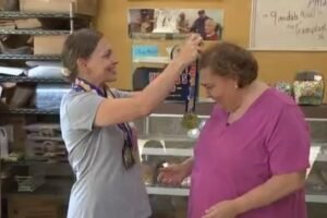 Wednesday's Warrior: Hamden mom celebrates second change at life after getting kidney donation