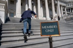 How to run for reelection in a messy Congress? It's not easy
