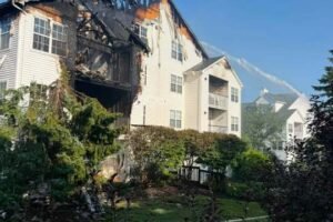 4 injured, dozens displaced after apartment complex fire in Danbury