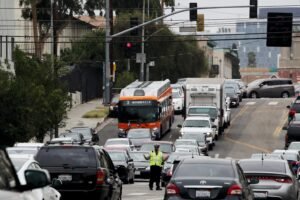 L.A. says bike lanes on Pico Boulevard would boost safety. Merchants fear fallout