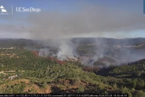 Dove fire burns near Yosemite, prompting evacuation orders in Sonora