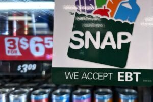 Some Connecticut residents receiving prepaid grocery cards in place of SNAP benefits