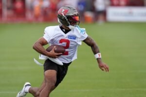 Buccaneers wide receiver Emeka Egbuka limps off vs Jets in joint practice, doesn't return