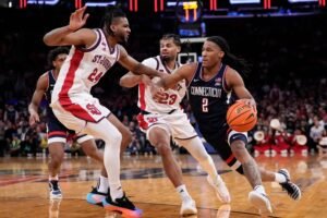 Hurley believes Demary can be leader UConn men's basketball team needs