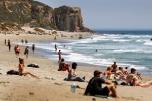 Road, parking lot and restrooms at Point Dume Beach closed due to 'extreme erosion'