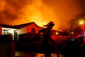 Utilities threaten action if lawmakers fail to cut their wildfire liability risk