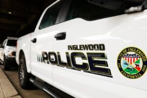 Multi-vehicle crash leaves 2 dead in Inglewood